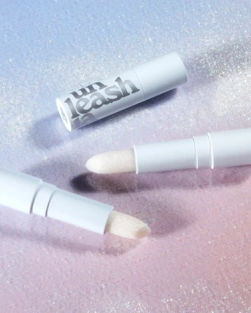 Увлажняющий бальзам для губ с блестками Glacier Vegan Lip Balm No.1 Snow Frost