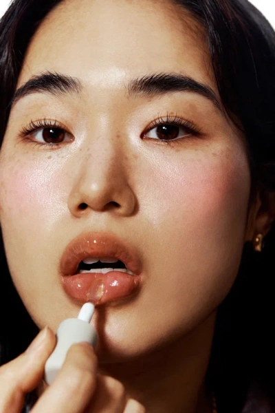 Глянцевый тинт-плампер для губ Sisua Popcorn Syrup Lip Plumper No. 100 Unicorn Salt