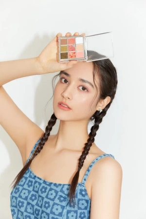 Палетка теней для век с глиттерами Glitterpedia Eye Palette N°6 All of Citrus