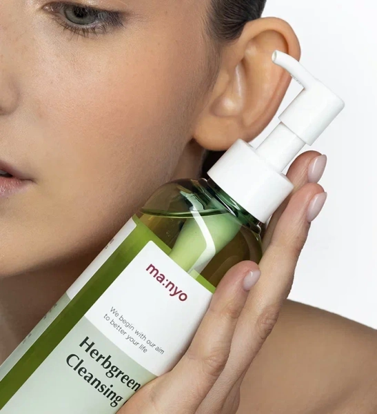 Гидрофильное масло на основе комплекса трав Herb Green Cleansing Oil 200 мл 