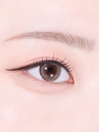 Кремовый водостойкий карандаш для век No.1 черный Easy Glide Flat Eyeliner No.1 Deep Black