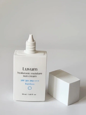 Солнцезащитный крем  с гиалуроновой кислотой 50 мл Bamboo Hyaluronic Moisture Sun Сream 