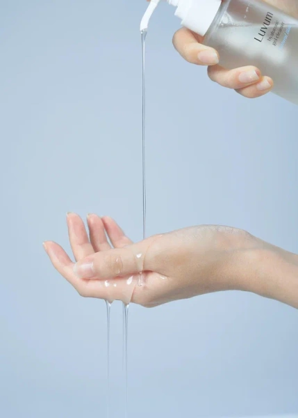 Гель для умывания с гиалуроновой кислотой 200 мл Bamboo Hyaluronic Moisture Gel Cleanser