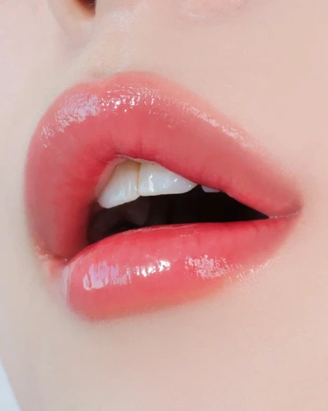 Тинт для губ с ягодным ароматом №3 Sisua Berry Shot Lip Tint No. 3 Cheers