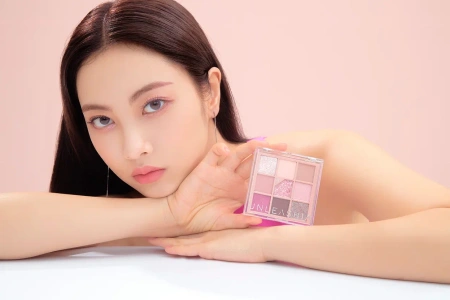 Палетка теней для век с глиттерами Glitterpedia Eye Palette N°5 All of Dusty Rose